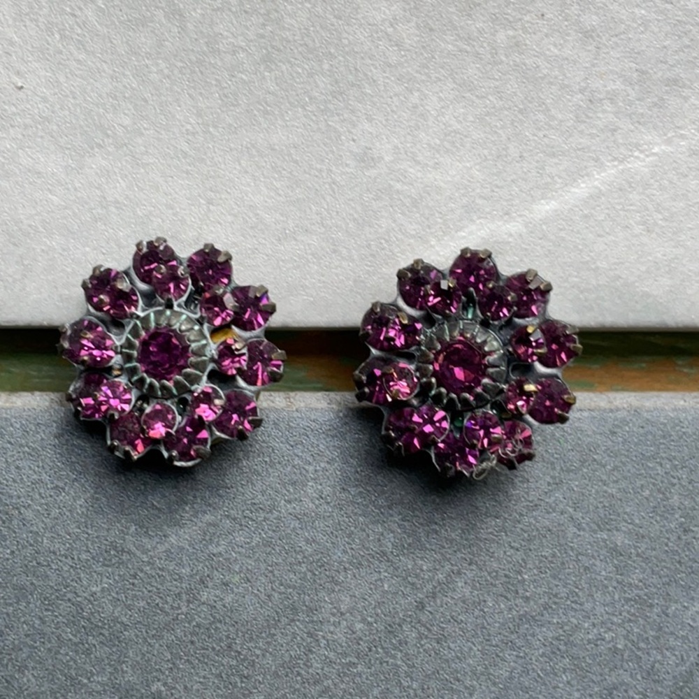 Pinky Purple Crystal Earrings